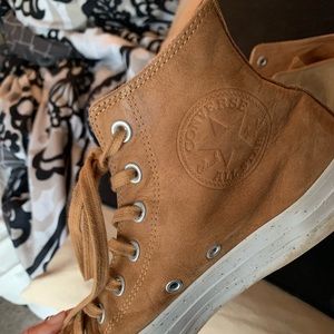 Tan leather converse!